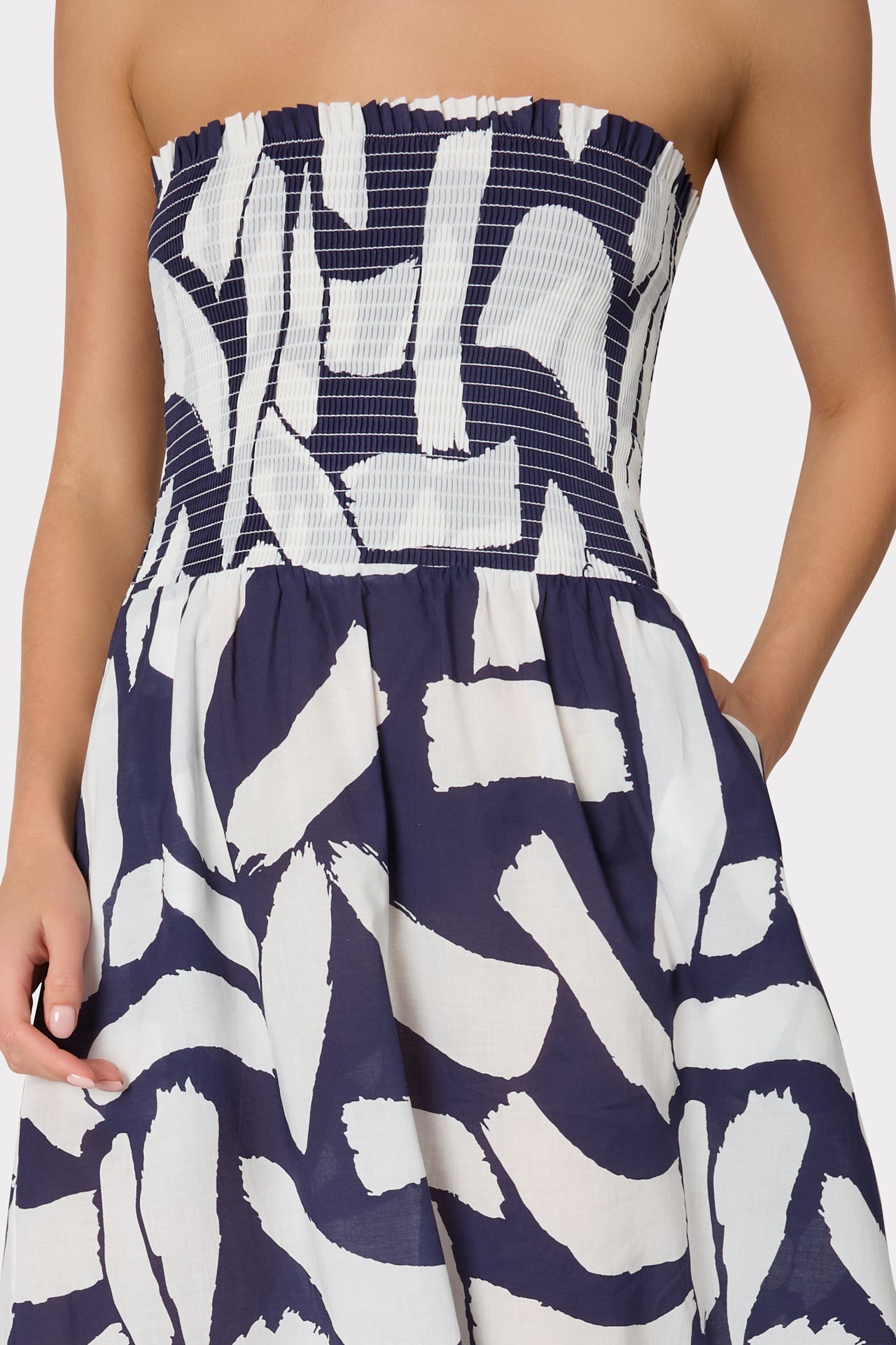 Olen Graphic Brushstroke Strapless Maxi Dress Navy/Ecru | Milly Women